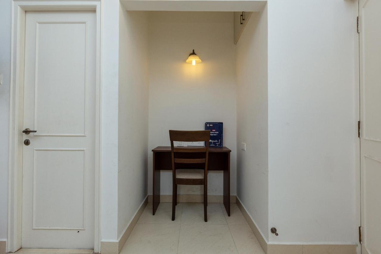 Oyo 23202 Cute Orange Service Apartments Chennai Luaran gambar
