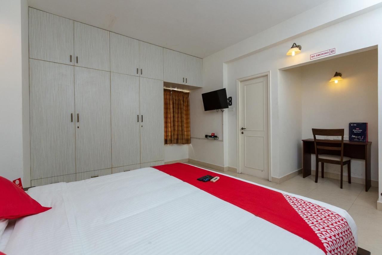 Oyo 23202 Cute Orange Service Apartments Chennai Luaran gambar