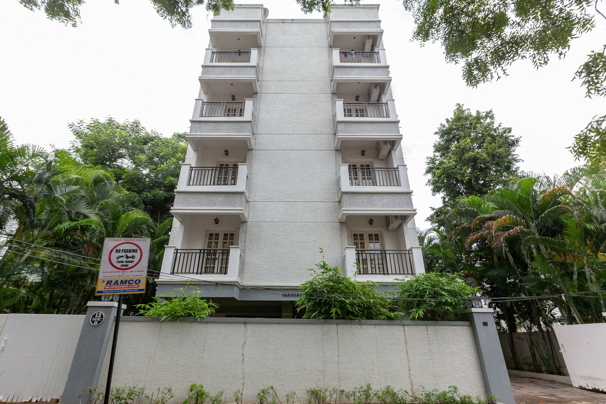 Oyo 23202 Cute Orange Service Apartments Chennai Luaran gambar