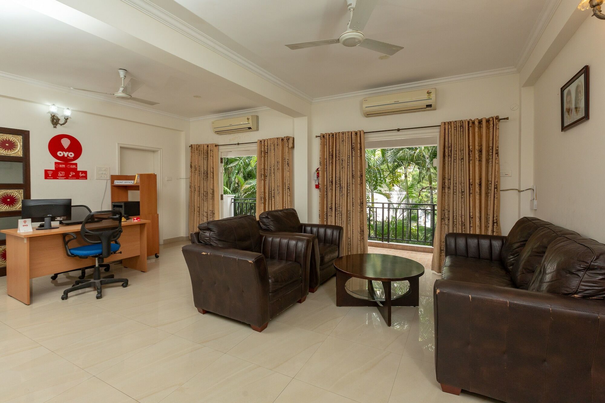 Oyo 23202 Cute Orange Service Apartments Chennai Luaran gambar
